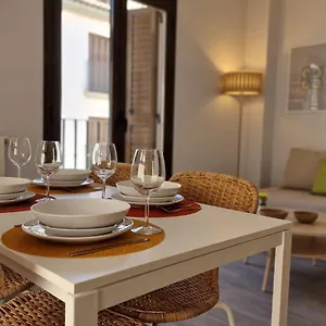 Imeda Piedra Santa Apartment